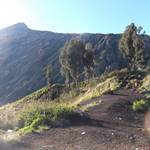 trekking mount rinjani